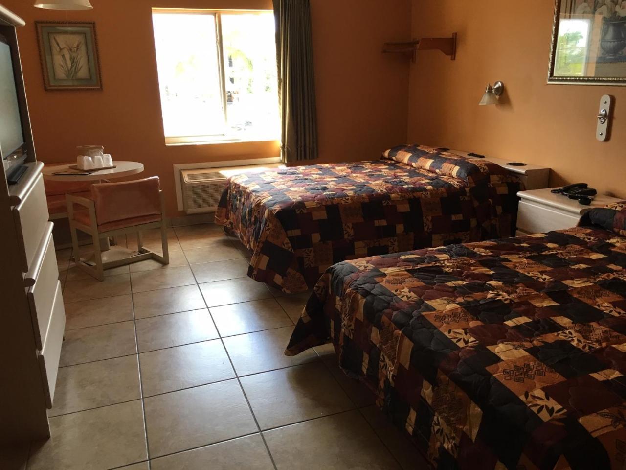 Hialeah Motel - Adults Only Miami Buitenkant foto